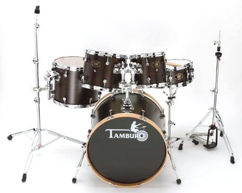 The matt lacquer finish is unique, but classy, and the unstained bass drum hoops are a perfect counterpoint