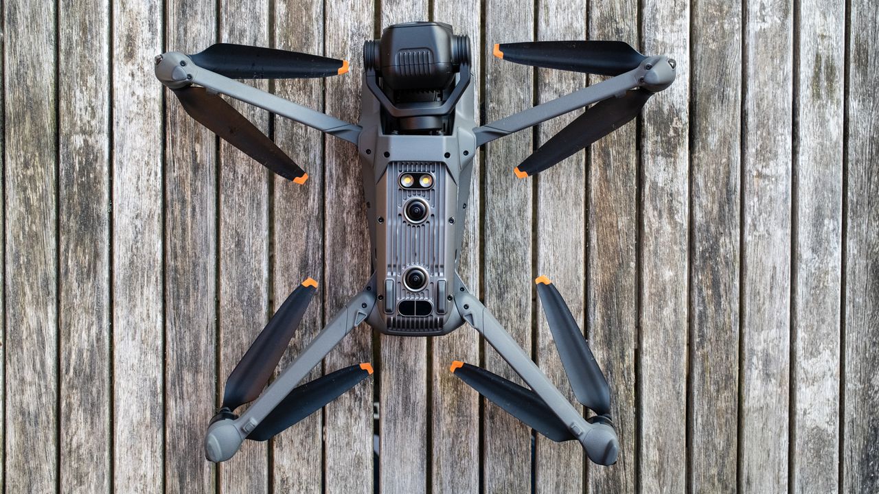 DJI Mavic 3 Pro-unfolded bottom view.