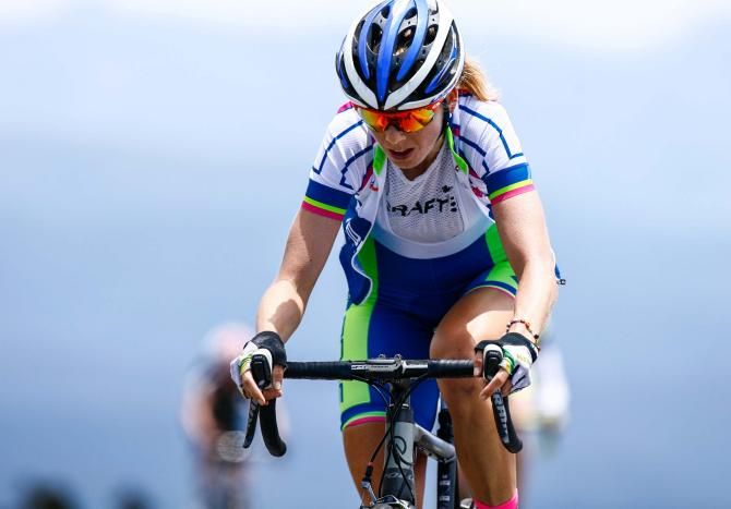 Jo Hogan climbing during the 2013 Tour of Bright