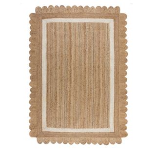 jute rug with scalloped edge