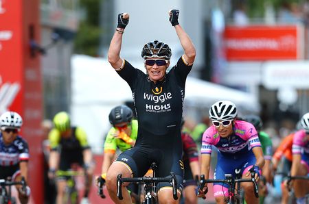 Kirsten Wild (Wiggle High5) wins Prudential RideLondon Classique