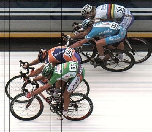 The finish photo shows Freire ahead of McEwen, Zabel and Boonen