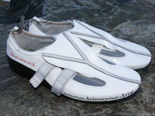 Biomac's unique shoes are stupendously lightweight but also fantastically stiff overall.