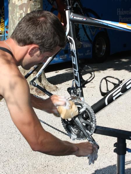 Soapy sponges are used for the rest of the bike, including the frame, fork and all components.