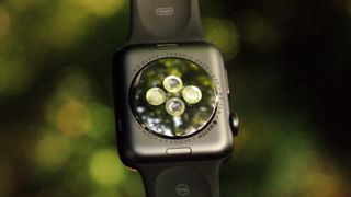 Apple Watch 2 heart rate sensor