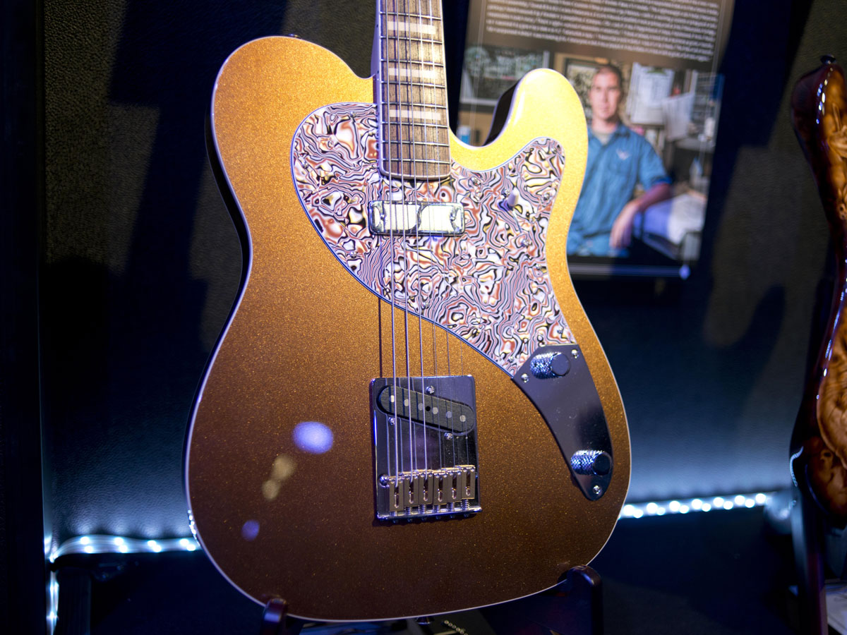 #300 Fender Custom Shop Baritone NOS Custom Brown Metallic