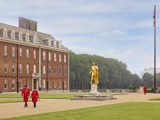 Fig 2: Grinling Gibbons’s gilded figure of Charles II in Figure Court. The Royal Hospital, Chelsea, designed by Sir Christopher Wren, and the home of the Chelsea Pensioners. Photography by Will Pryce for Country Life. ©Country Life