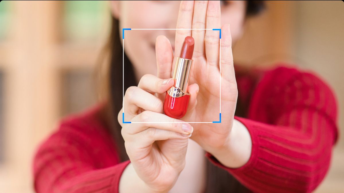 This is the world's first vertical PTZ camera | Digital Camera World