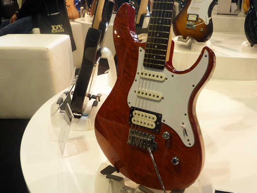 Musikmesse 2010: new Yamaha electric guitars and basses in pictures ...