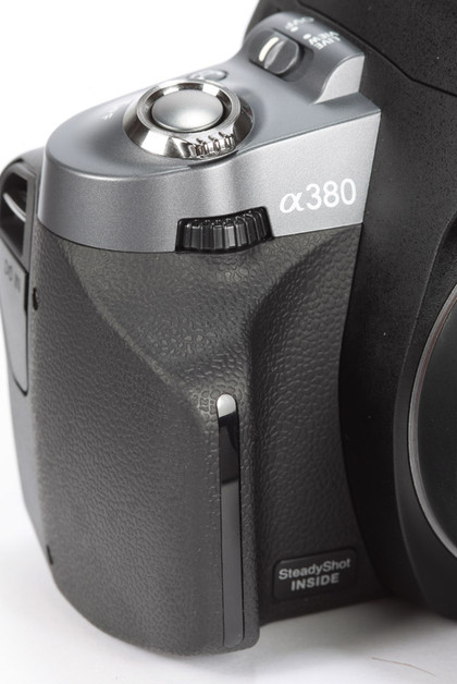 Sony alpha a380 grip