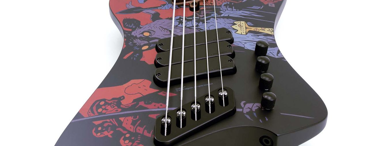 Dingwall D-Roc Standard 5 and Hellboy