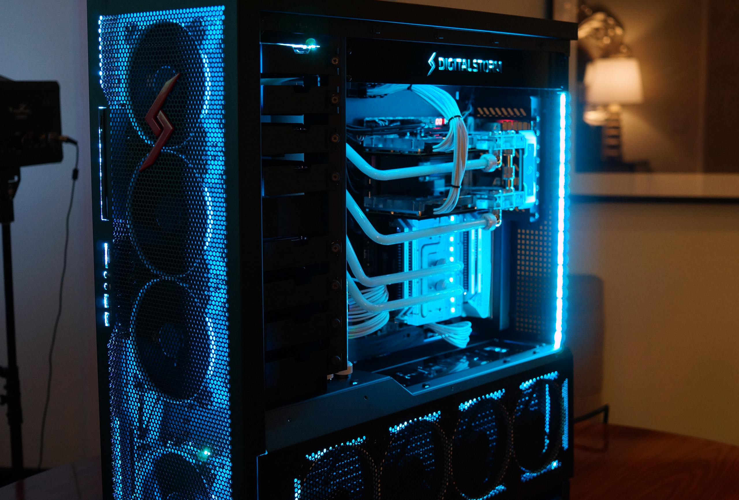 Meet The Aventum 3 Digital Storm S New Extreme Gaming System Pc