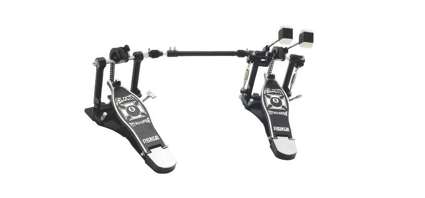 The full-length baseplates include a pair of fi nger tightened spikes and can be adjusted through three positions