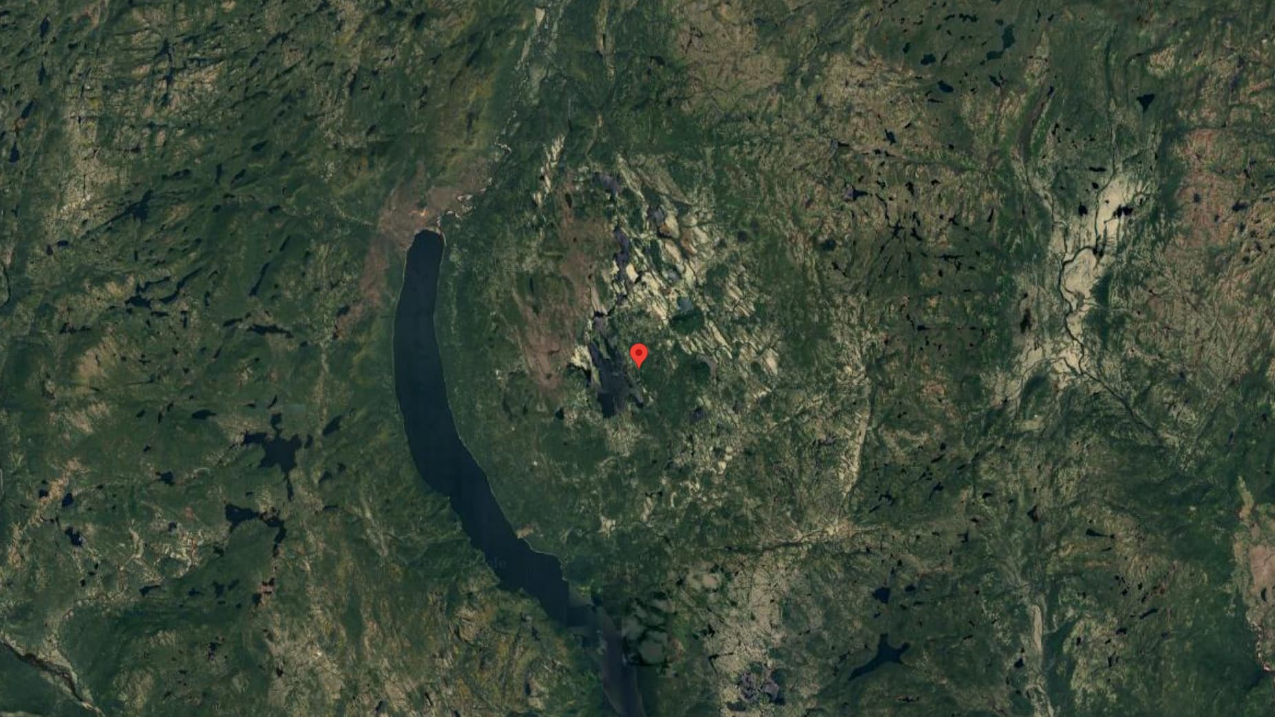A meteorite impact crater as seen from Google Maps.