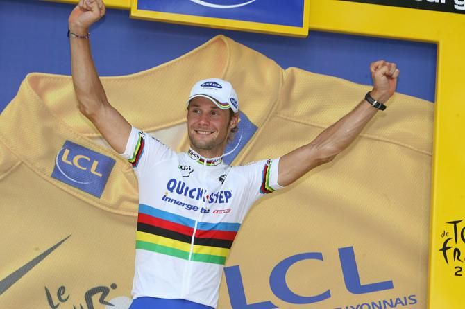 Back when there were time bonuses, Tom Boonen spent four stages as race leader, while world champion even though he didn't win a stage in the 2006 Tour.