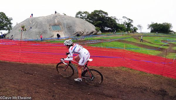 Helen Wyman (Kona-FSA) alone on the lower field