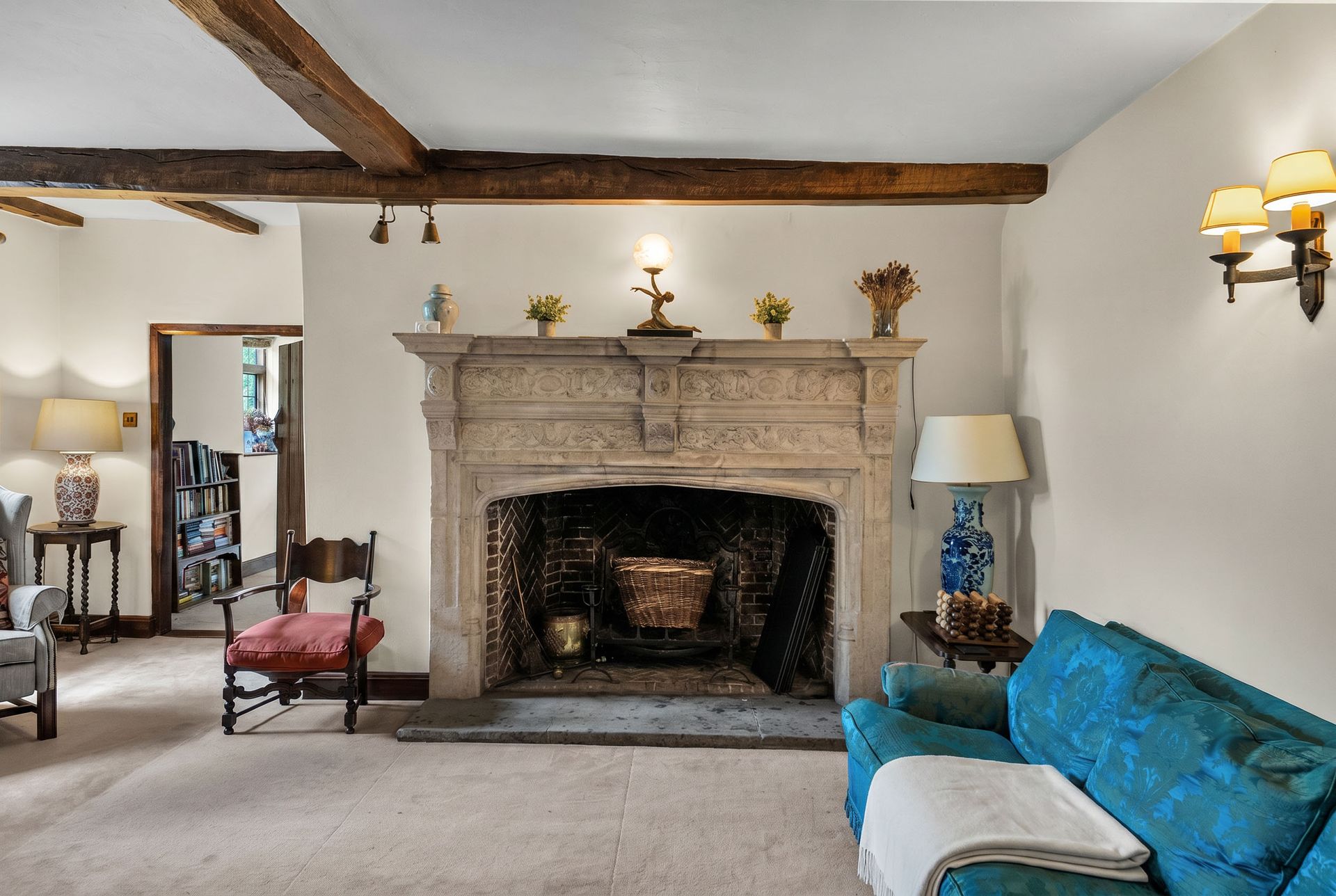 Quaives in Ken  for Sale
