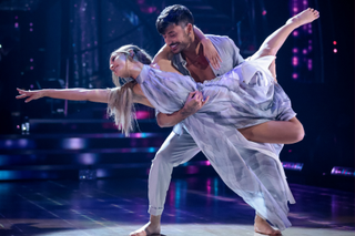 Rose Ayling-Ellis and Giovanni Pernice dancing as a couple on Strictly