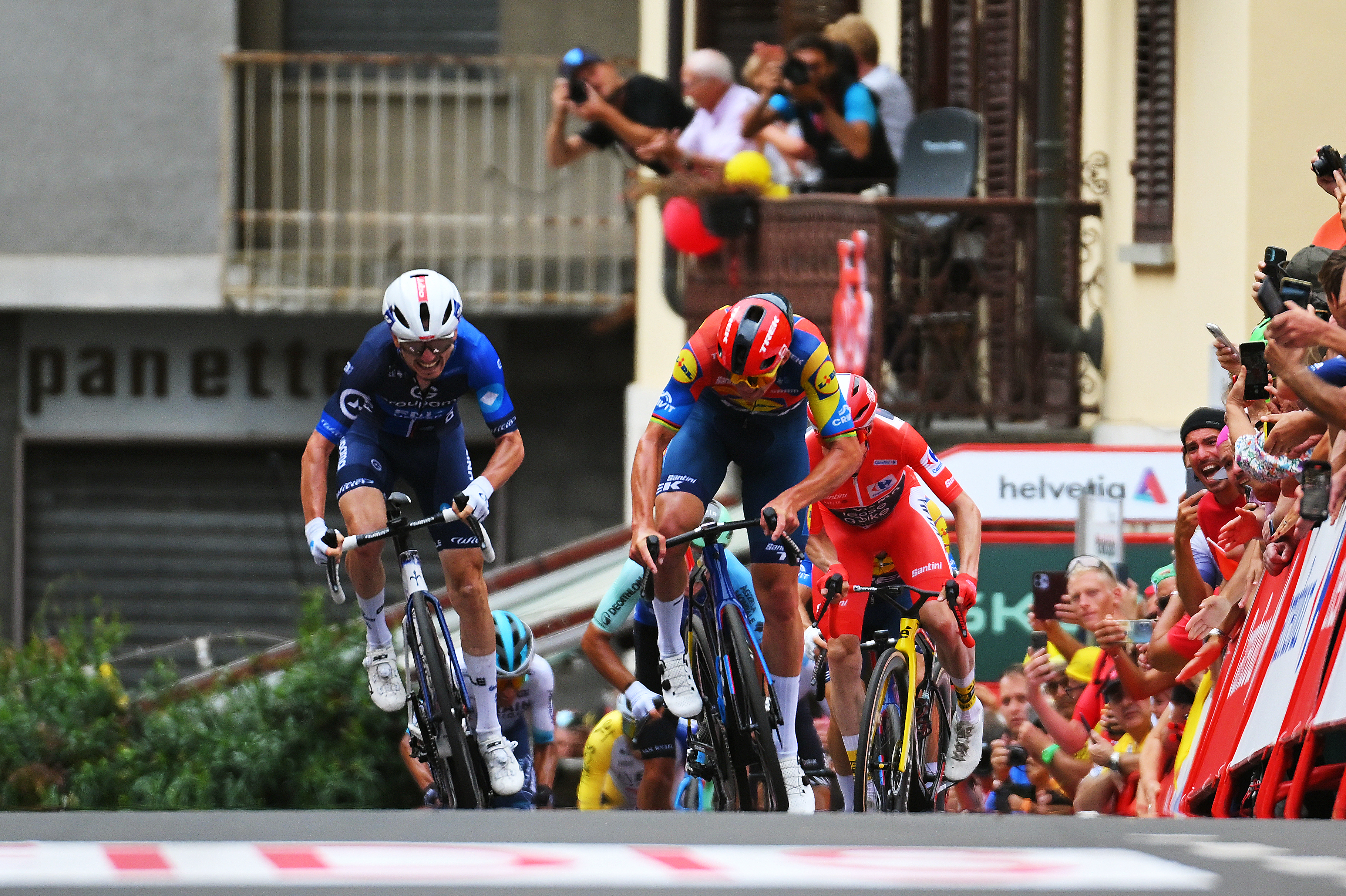 David Gaudu outsprints Mads Pedersen for the win on stage three of the Vuelta a España
