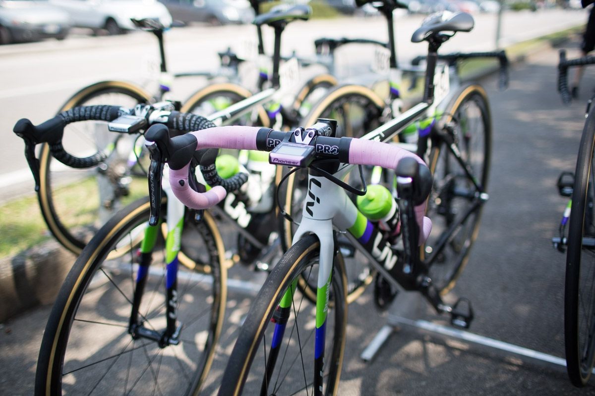 Pink bar tape for Leah Kirchmann
