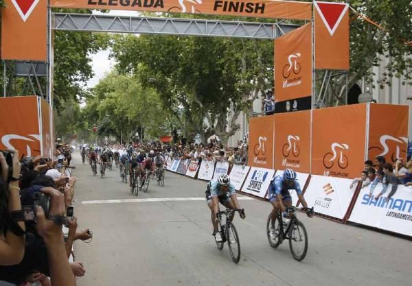 Chicchi and Haedo battle it out for stage 1 at the Tour de San Luis