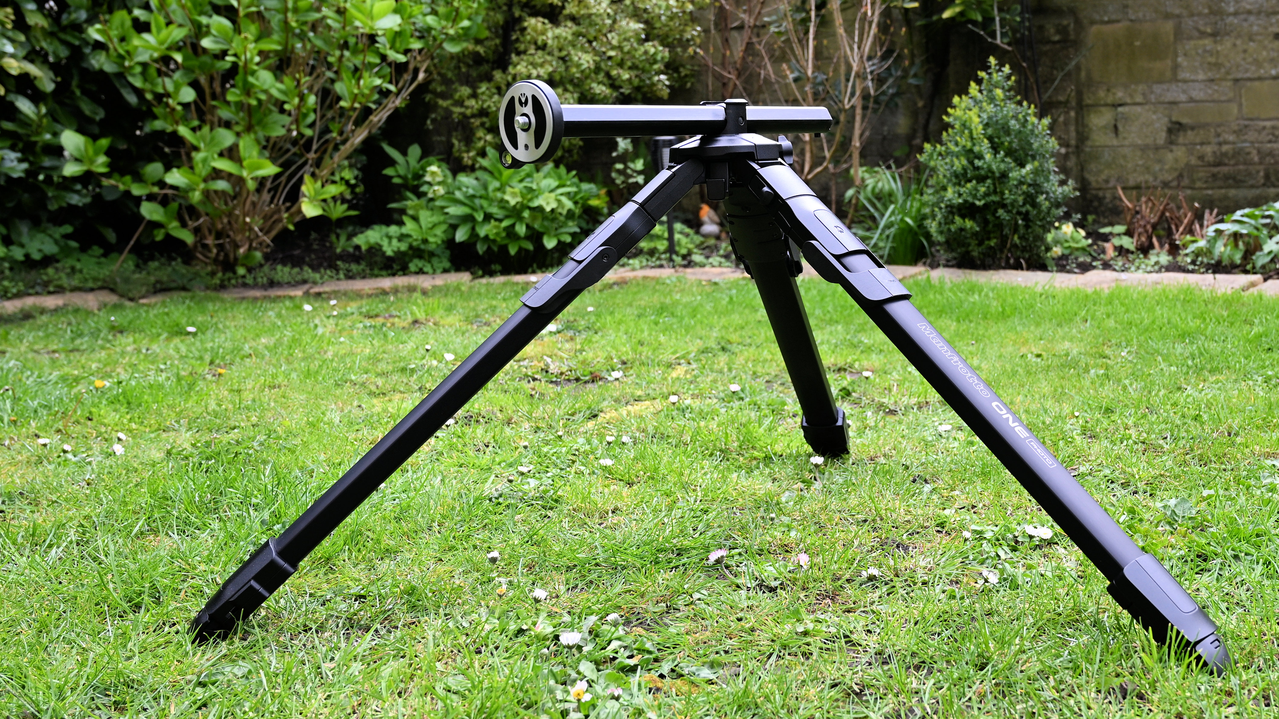 Manfrotto ONE Photo tripod product shot