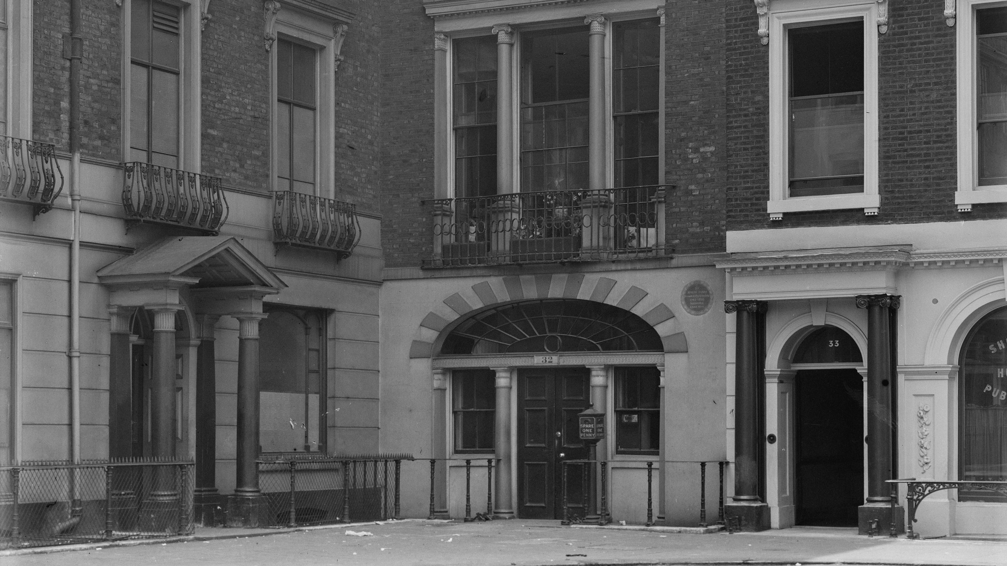 No 32, Soho Square CROP
