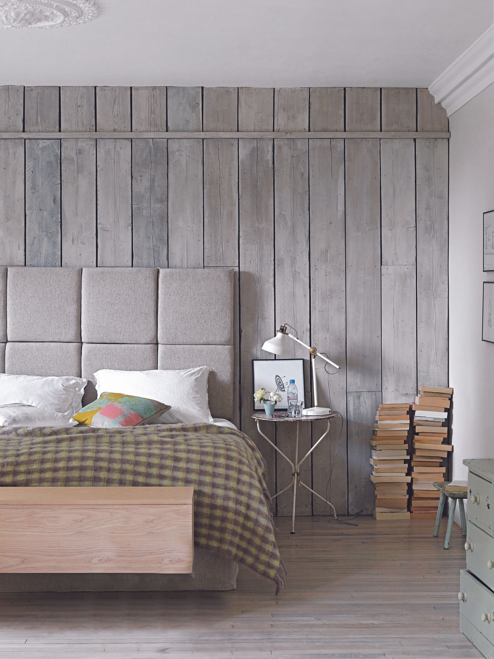 How to arrange pillows on a bed ideas from the designers Livingetc