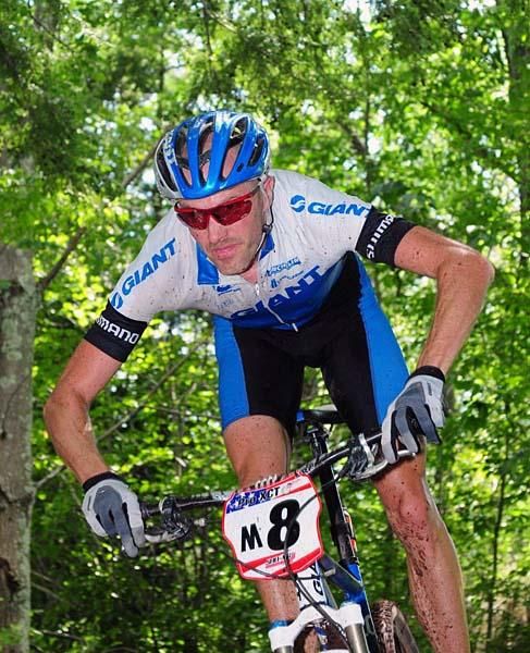Carl Decker (Giant) rides in the top ten.