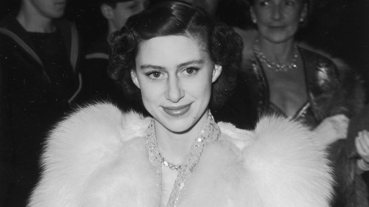  HRH Princess Margaret (1930 - 2002) attending the premiere of the film &#039;Captain Horatio Hornblower&#039; at the Warner Theatre Leicester Square. 