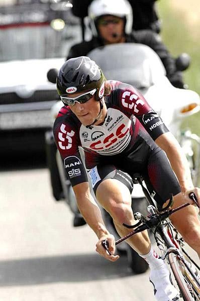 Frank Schleck (CSC) approaches the line