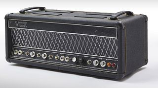  The hybrid UL760, made from 1965 to 67, featured a solid-state preamp but a KT-88 powered power stage as Vox transitioned to the solid-state era