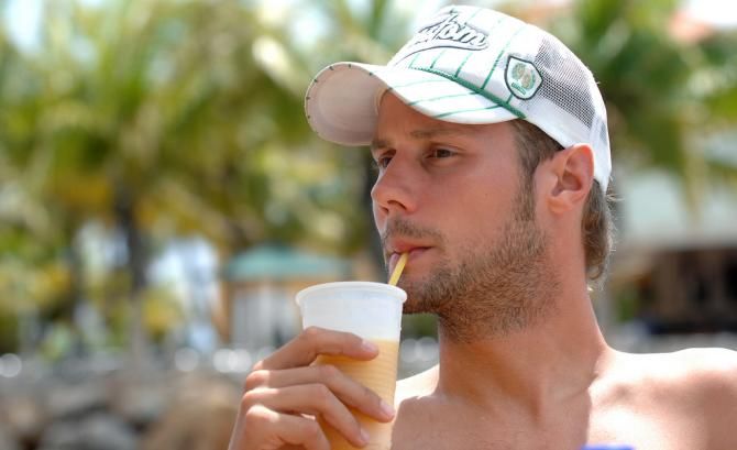 Tom Boonen enjoys a drink in 2007