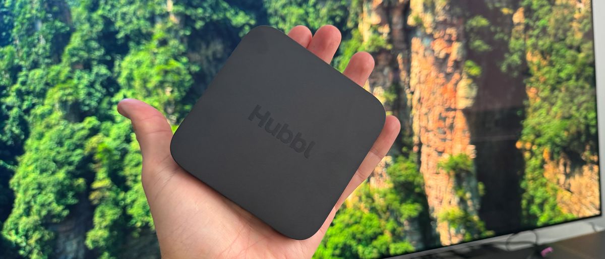 Hubbl streaming device in use