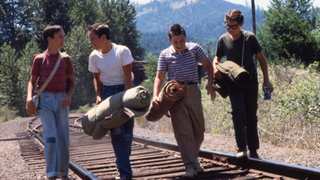 Wil Wheaton, River Phoenix, Jerry O'Connell, and Corey Feldman in Stand By me