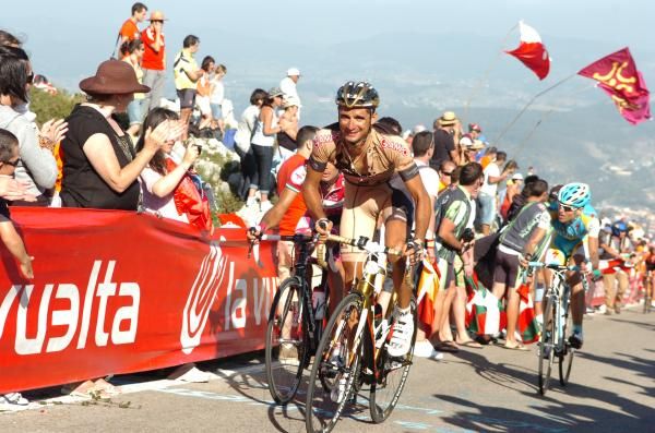 Jose Alberto Benitez (Footon-Servetto) grinds his way to the line.