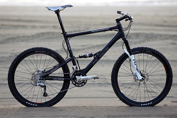 Cube&rsquo;s single-pivot full-suspension