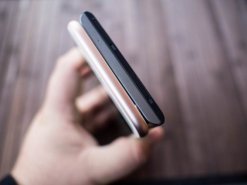BlackBerry Priv vs iPhone 6s Plus