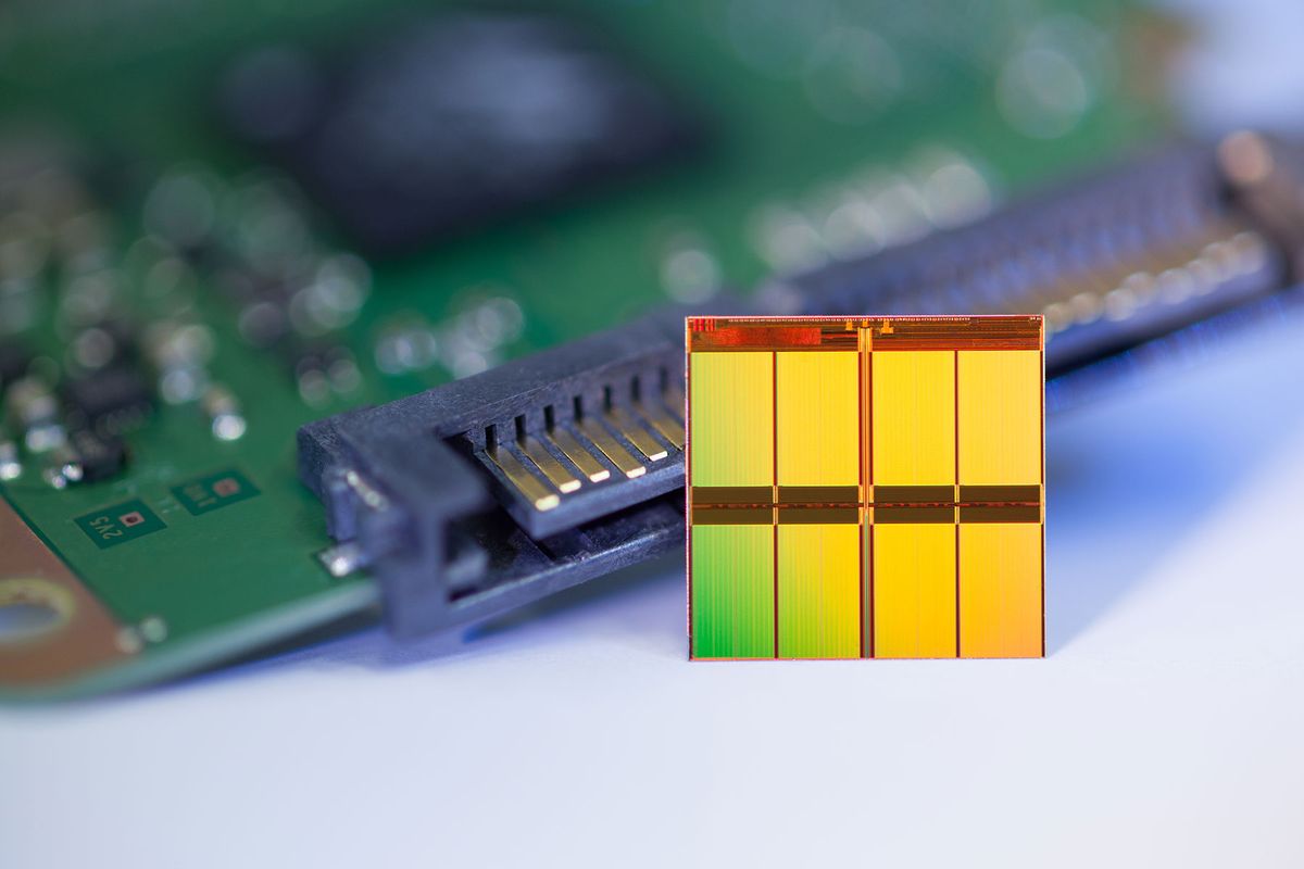 Flash memory chip. Флэш-память nand. чипы памяти nand. микросхема nand flash. nand-flash — флэш-память nand.