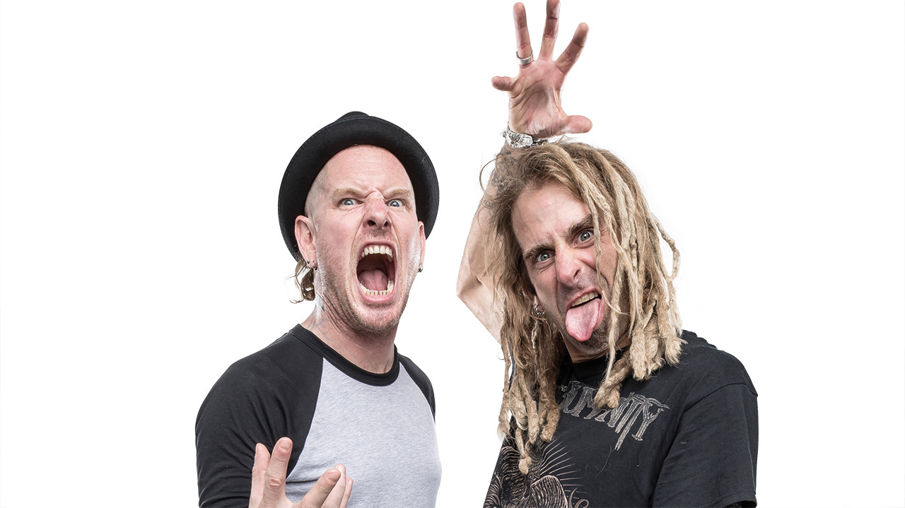 a shot of corey taylor and randy blythe