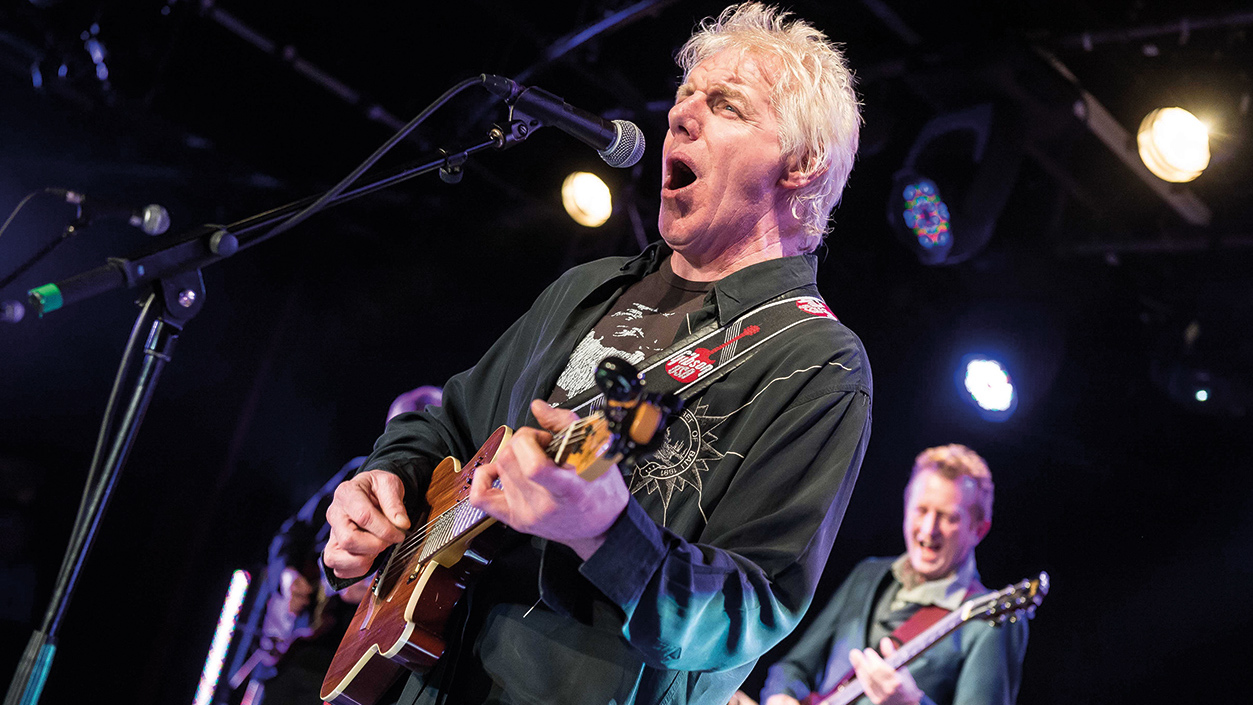 Big Country&#039;s Bruce Watson playing live with the band