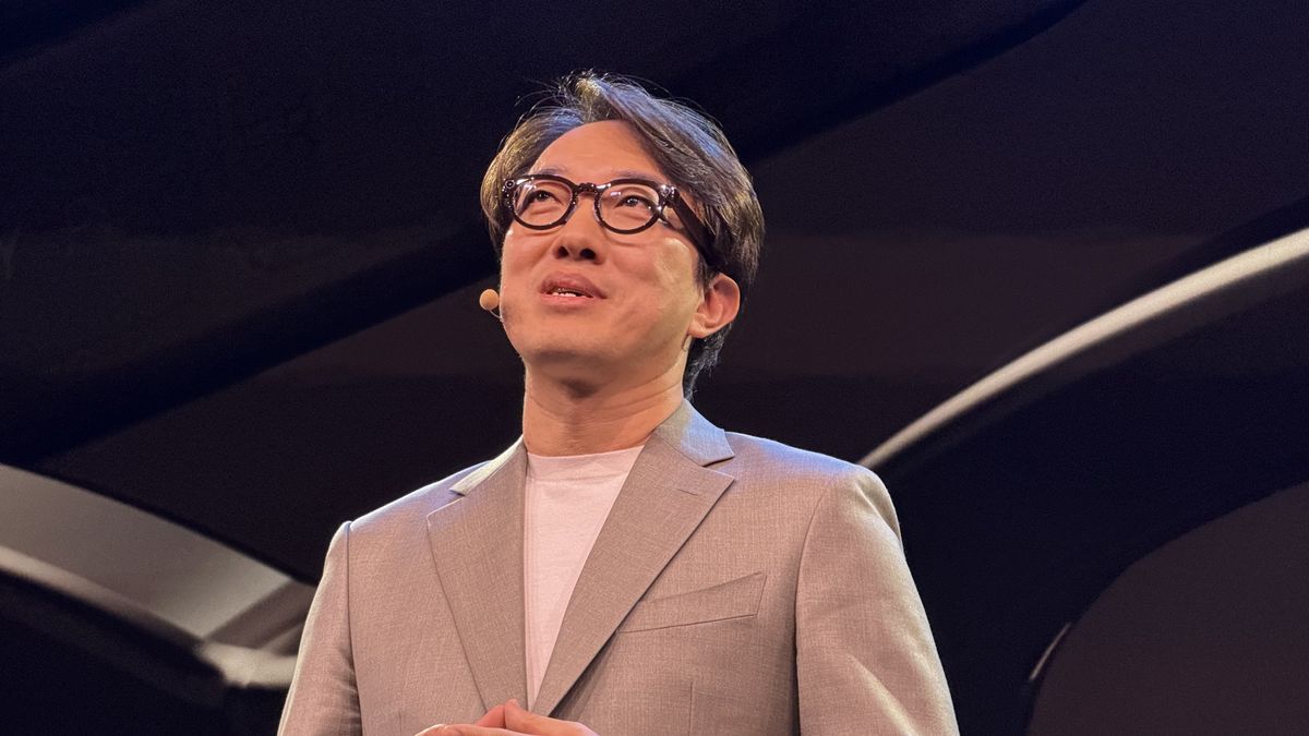 Galaxy Unpacked smart glasses.