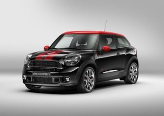 Piotr Kosinski was lead 3D artist when developing this fully CGI Mini Cooper S Paceman Black