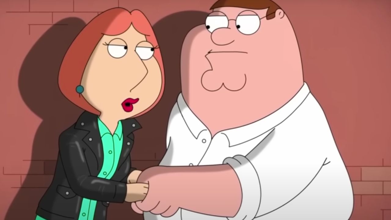 Despite the two shows' decades-long feud, Family Guy creator Seth Macfarlane praises South Park: Any show that lasts that long is pretty astounding Despite the two shows' decades-long feud, Family Guy creator Seth Macfarlane praises South Park: Any show that lasts that long is pretty astounding