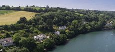 Delta Cottage on the banks of Restronguet Creek