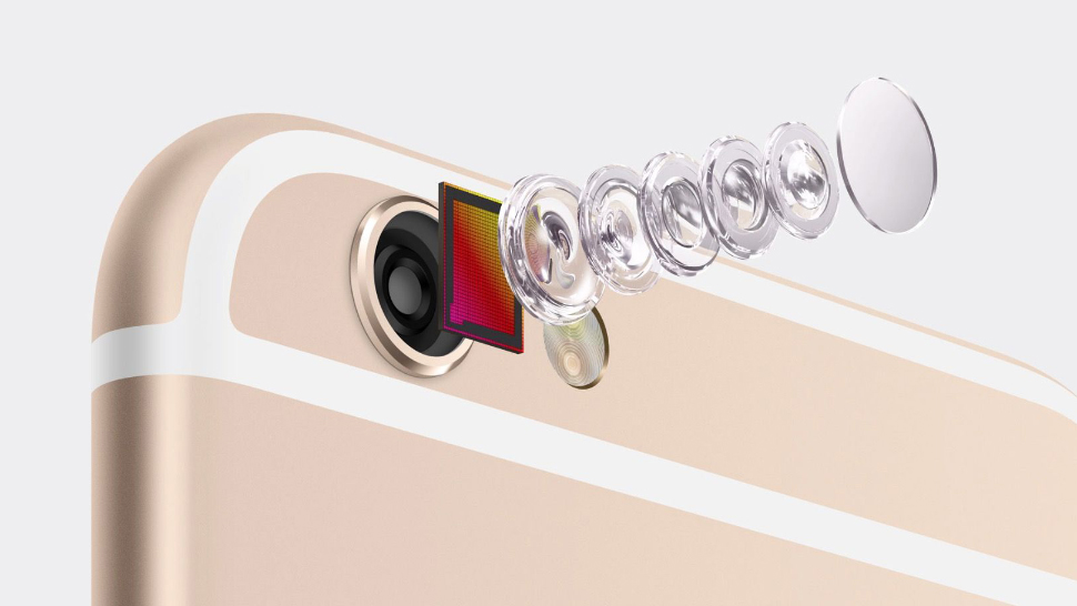 Exploded render of the lenses in an iPhone camera