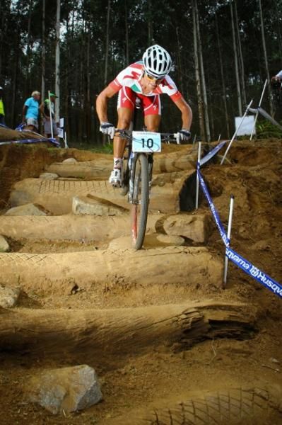 Burry Stander drops through a new technical section in the Amphitheatre during the Momentum Health XCO International, ahead of this weekend's 2012 UCI MTB World Cup Pietermaritzburg