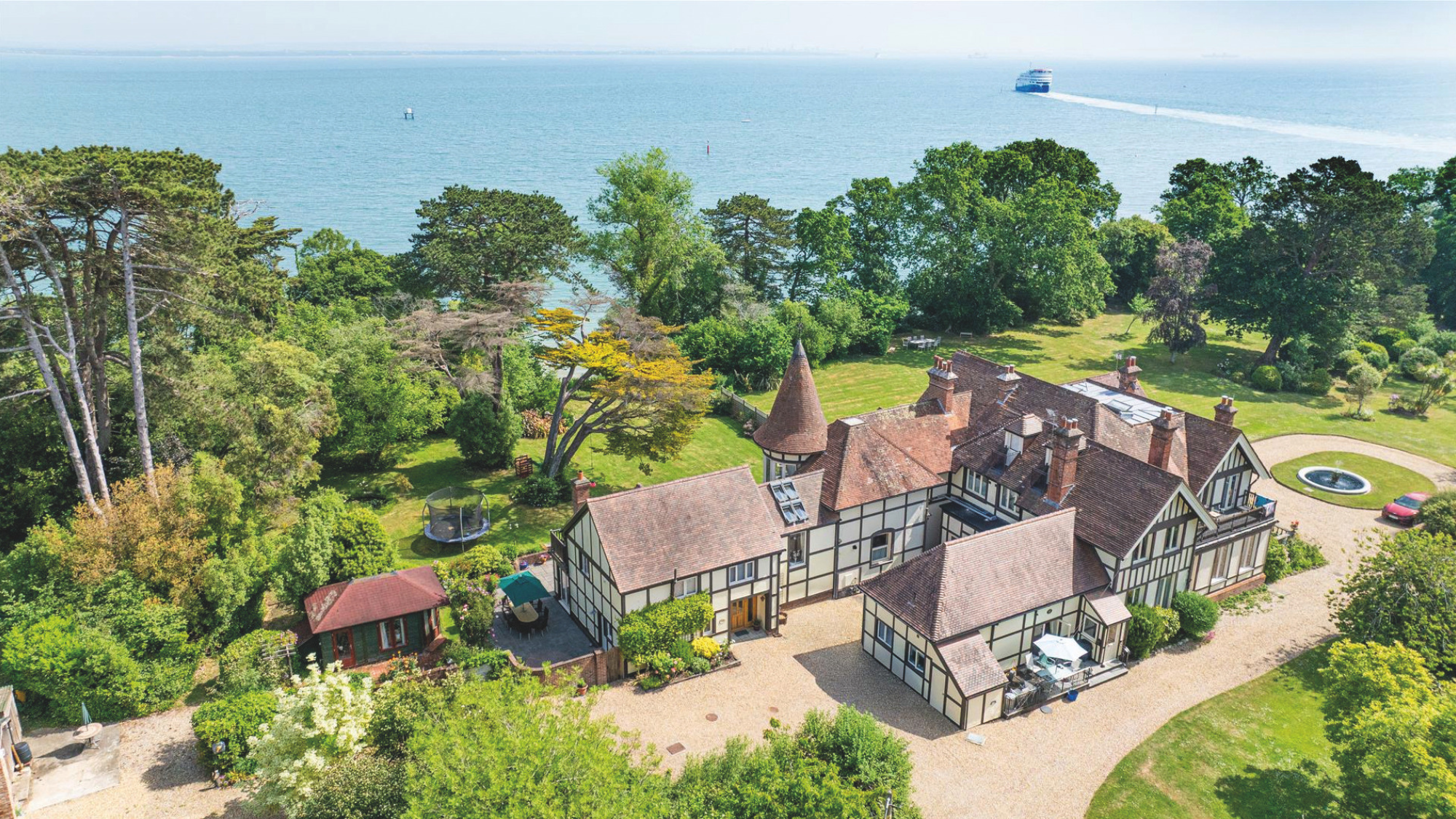 Isle of Wight, Bodwen Court, Wootton Bridge