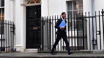 Rishi Sunak leaves 11 Downing Street