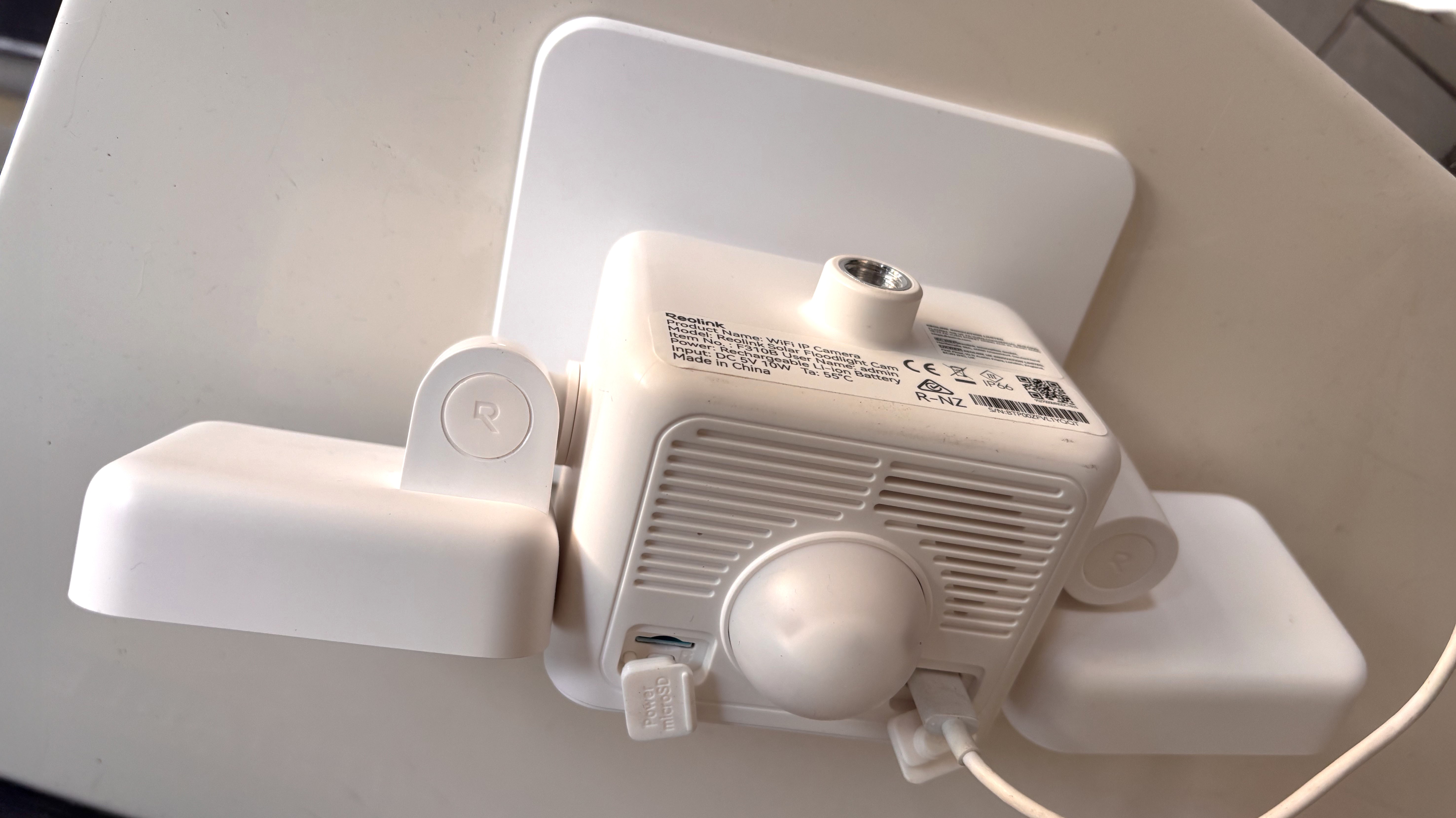 Bottom of Reolink Solar Floodlight Cam